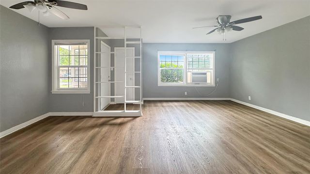 1411 15th Avenue N, Texas City, TX 77590