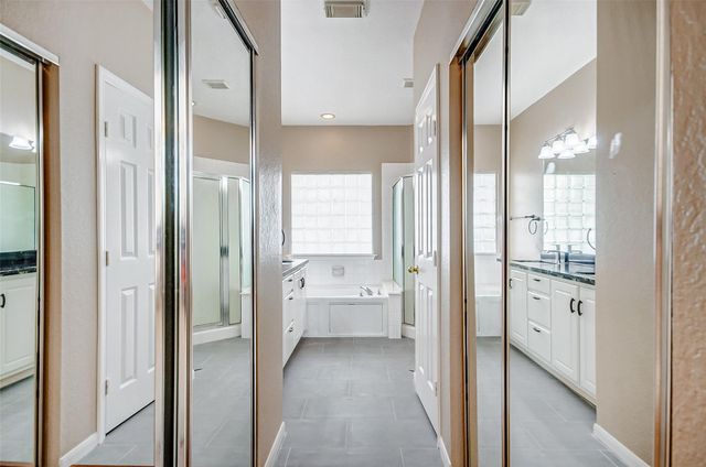 2022 Ridge Wood Lane, Sugar Land, TX 77479