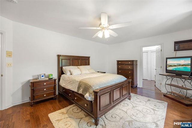 15 Pierrepont Avenue, Rutherford, NJ 07070