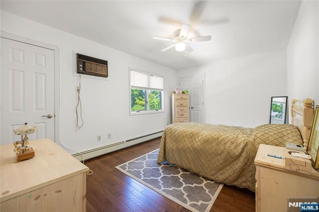 15 Pierrepont Avenue, Rutherford, NJ 07070