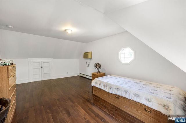 15 Pierrepont Avenue, Rutherford, NJ 07070