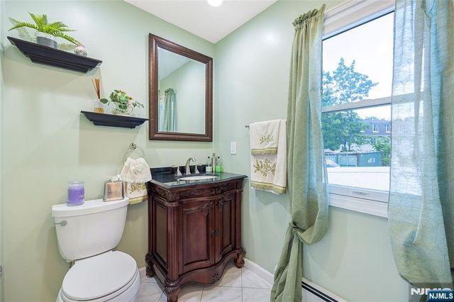 15 Pierrepont Avenue, Rutherford, NJ 07070
