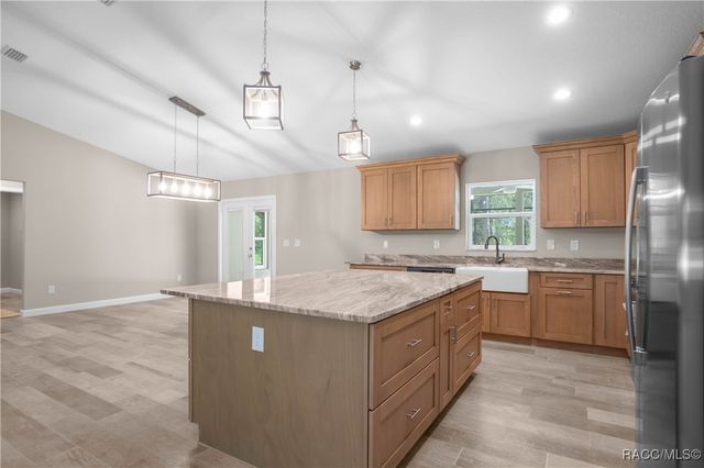 1124 W Redding Street, Hernando, FL 34442