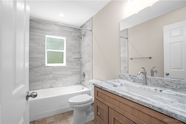 1124 W Redding Street, Hernando, FL 34442