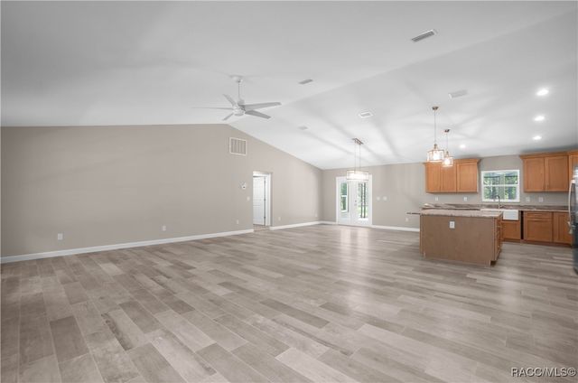 1124 W Redding Street, Hernando, FL 34442