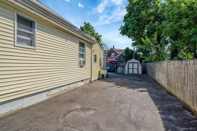 119 N 1st Avenue, Bay Shore, NY 11706