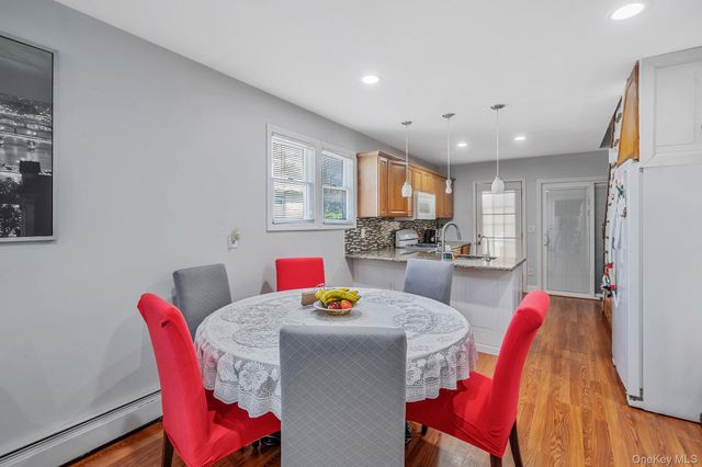 119 N 1st Avenue, Bay Shore, NY 11706