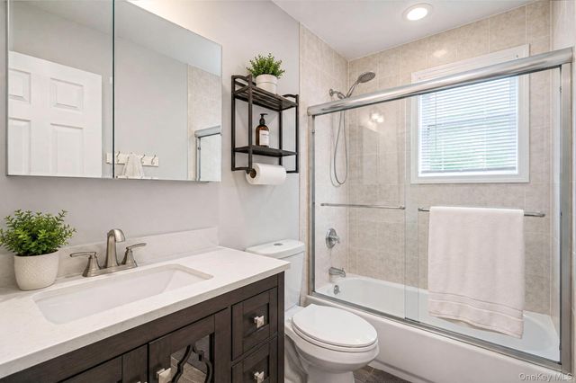 119 N 1st Avenue, Bay Shore, NY 11706