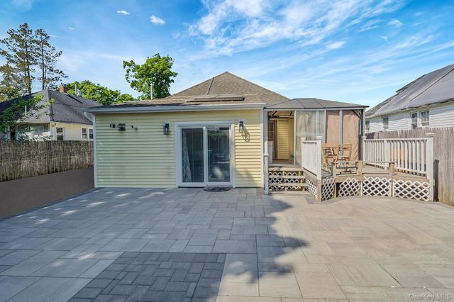 119 N 1st Avenue, Bay Shore, NY 11706