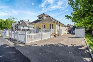 119 N 1st Avenue, Bay Shore, NY 11706