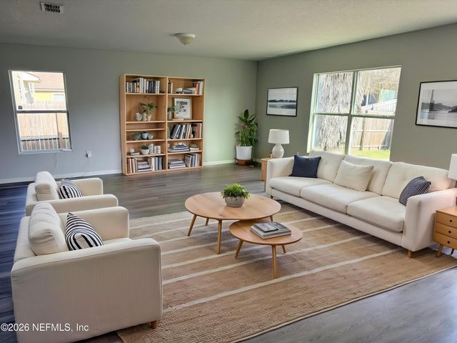 3851 FALCON CREST Drive, Green Cove Springs, FL 32043