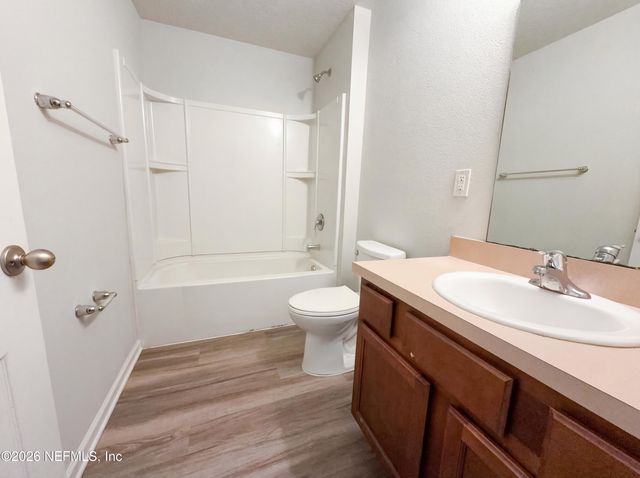 3851 FALCON CREST Drive, Green Cove Springs, FL 32043