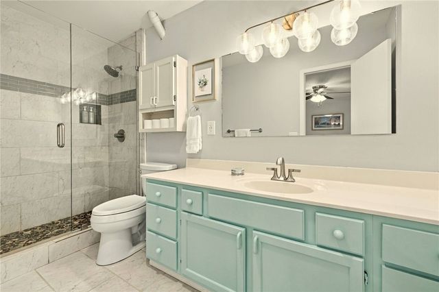 2302 SE 16th Street, Bentonville, AR 72712