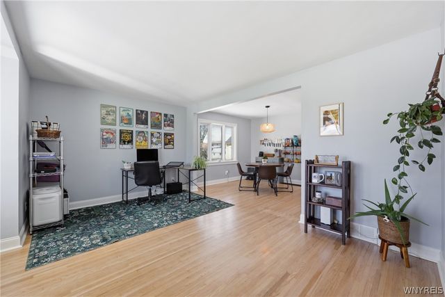 82 Allendale Road, West Seneca, NY 14224