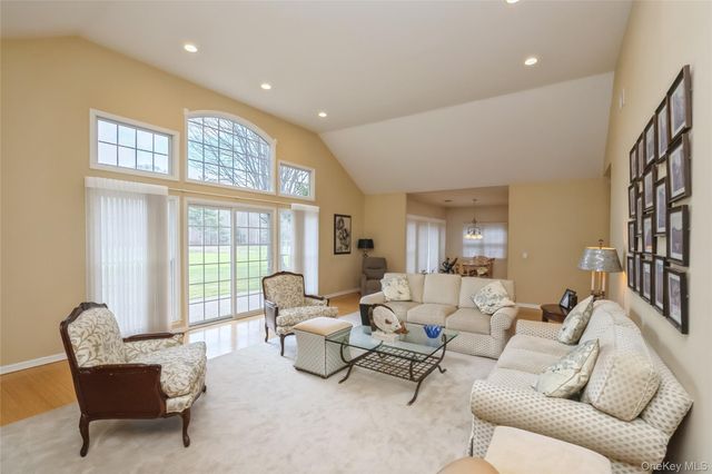 30 Redan Drive, Smithtown, NY 11787