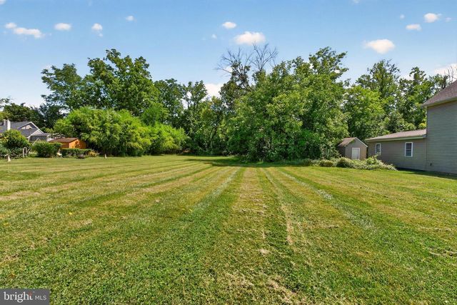 1423 SCHOOL LN, Lutherville Timonium, MD 21093