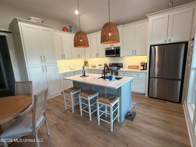 4065 Blue Jay Street, Bay Saint Louis, MS 39520