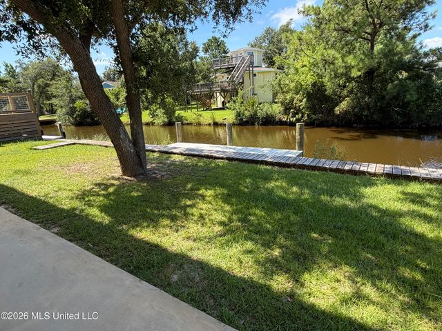4065 Blue Jay Street, Bay Saint Louis, MS 39520