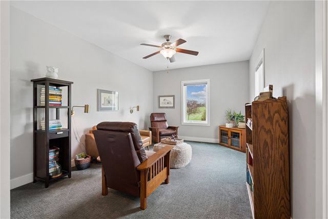 3960 Macbride Pl NE, Solon, IA 52333