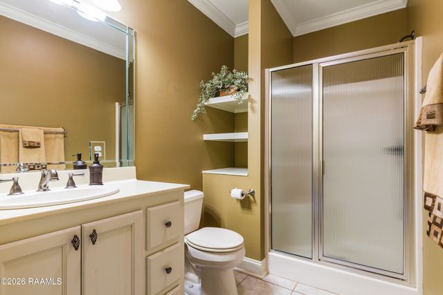 300 Upperline Avenue, Lafayette, LA 70501