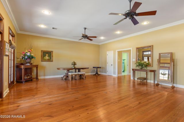 300 Upperline Avenue, Lafayette, LA 70501