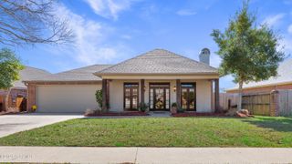 300 Upperline Avenue, Lafayette, LA 70501