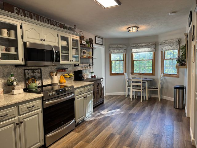 1770 Clouse Road, Macomb, MO 65702