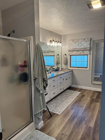 1770 Clouse Road, Macomb, MO 65702