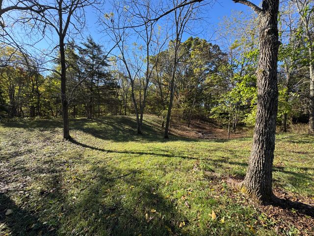 1770 Clouse Road, Macomb, MO 65702