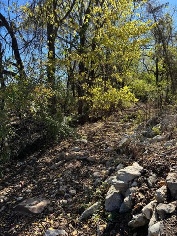 1770 Clouse Road, Macomb, MO 65702