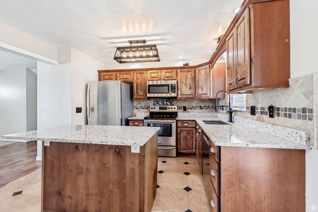 12940 S 1785 W, Riverton, UT 84065