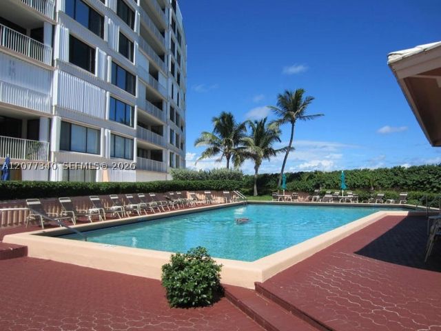 3590 S Ocean Blvd 210, South Palm Beach, FL 33480