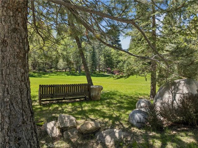 32310 Hummingbird Court, Running Springs, CA 92382