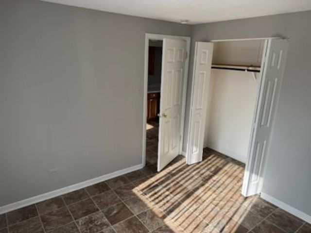 7151 170th Street 1E, Tinley Park, IL 60477