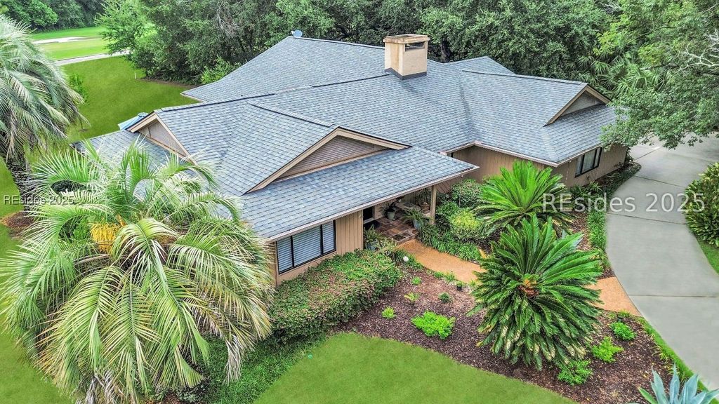 21 Outpost Ln, Hilton Head Island, SC 29928