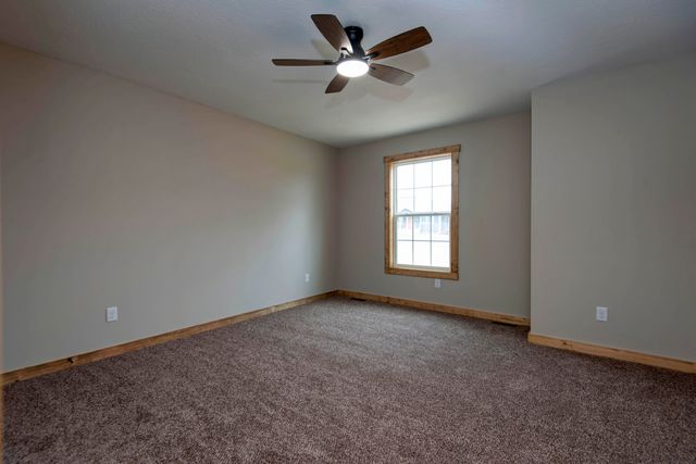 753 Boardwalk, Seymour, MO 65746