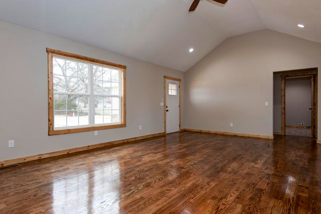 753 Boardwalk, Seymour, MO 65746