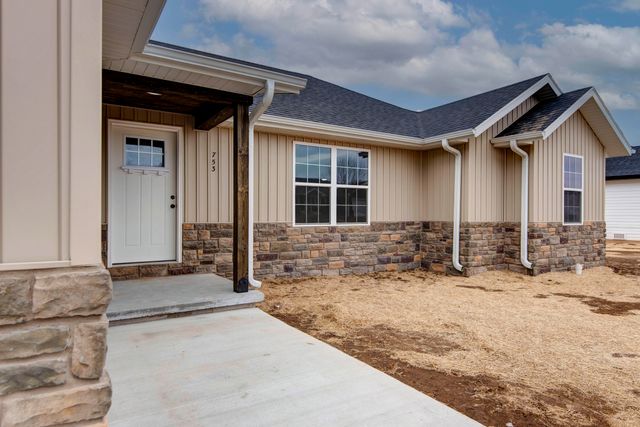 753 Boardwalk, Seymour, MO 65746