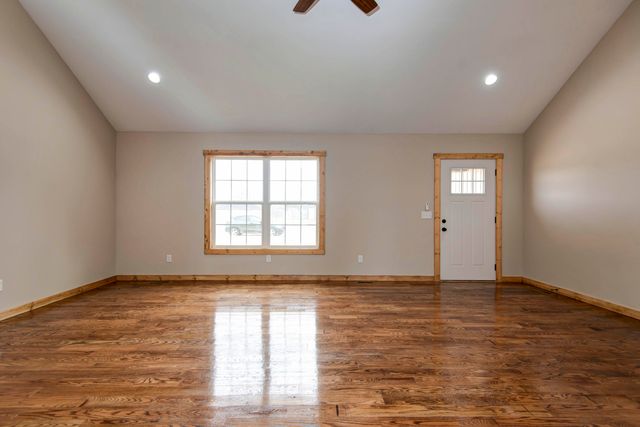 753 Boardwalk, Seymour, MO 65746