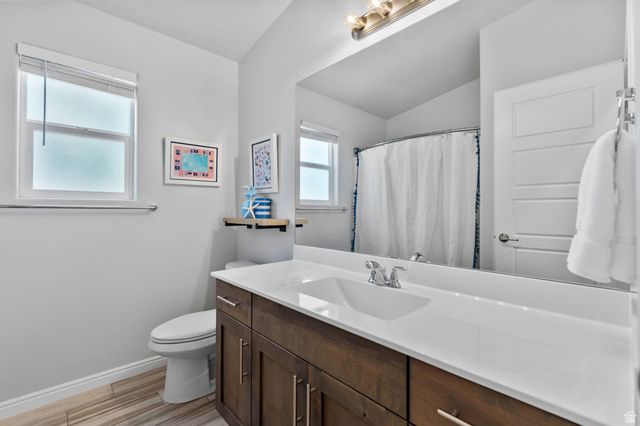 902 E 3950 S, Washington, UT 84780