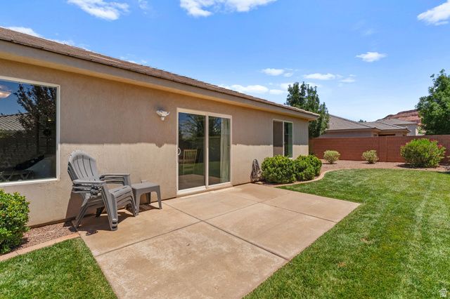 902 E 3950 S, Washington, UT 84780