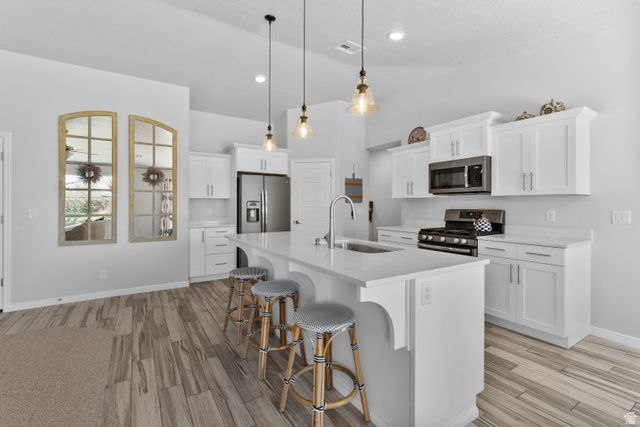 902 E 3950 S, Washington, UT 84780