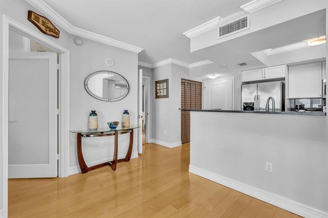 99 SE Mizner Boulevard 637, Boca Raton, FL 33432
