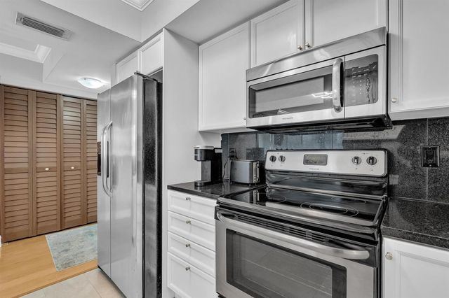 99 SE Mizner Boulevard 637, Boca Raton, FL 33432