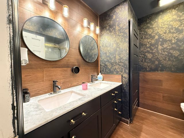 9355 Landings Lane 503, Des Plaines, IL 60016