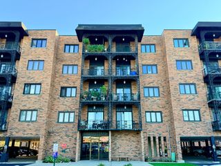 9355 Landings Lane 503, Des Plaines, IL 60016