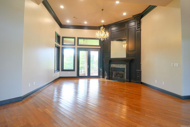 2911 Ridgepointe Drive, Jonesboro, AR 72404