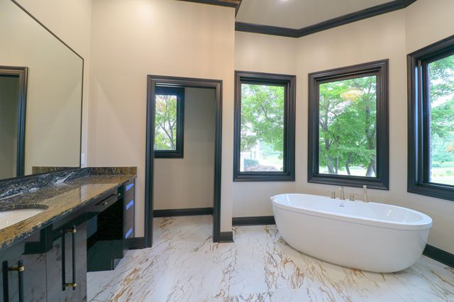 2911 Ridgepointe Drive, Jonesboro, AR 72404