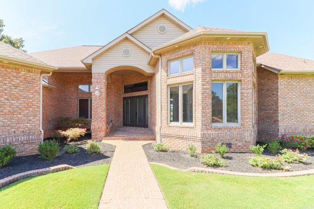 2911 Ridgepointe Drive, Jonesboro, AR 72404