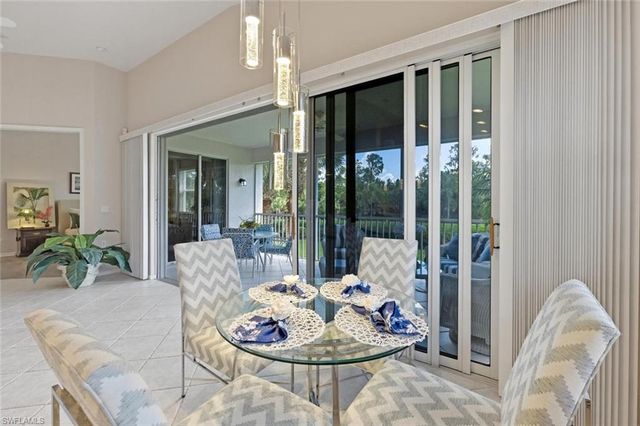 6822 Ascot DR 202, Naples, FL 34113